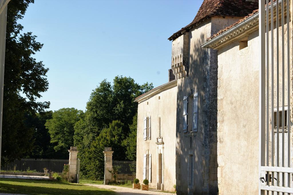 Chateau De La Combe Puyrenier Exterior foto